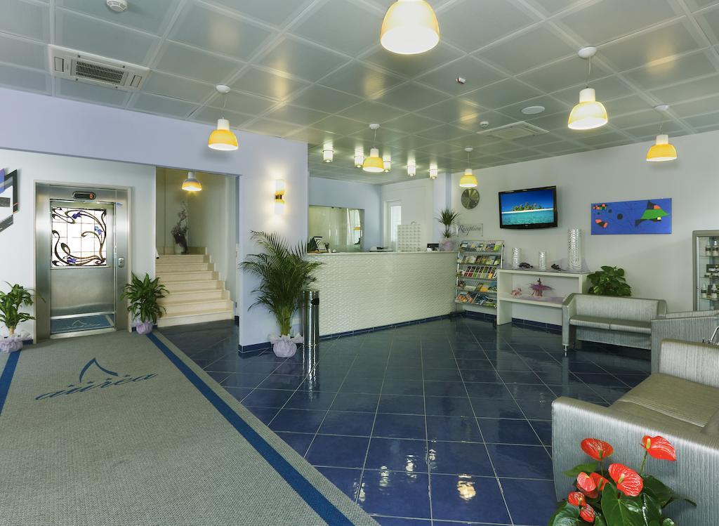 Aurea Hotel Tortoreto Exterior photo